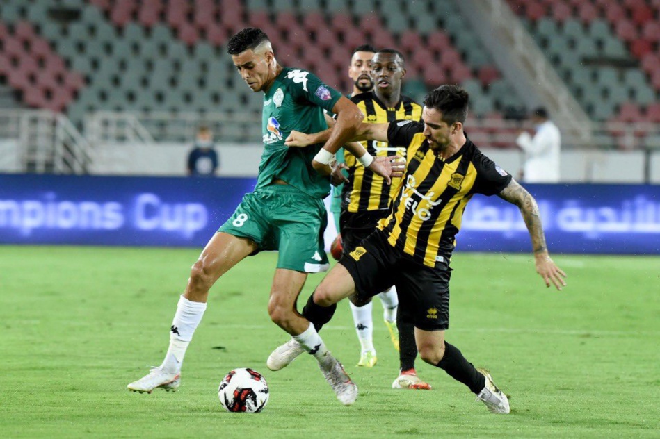 الرجاء العالمي يحرز لقب كأس محمد السادس في مباراة مجنونة أمام الأتحاد السعودي