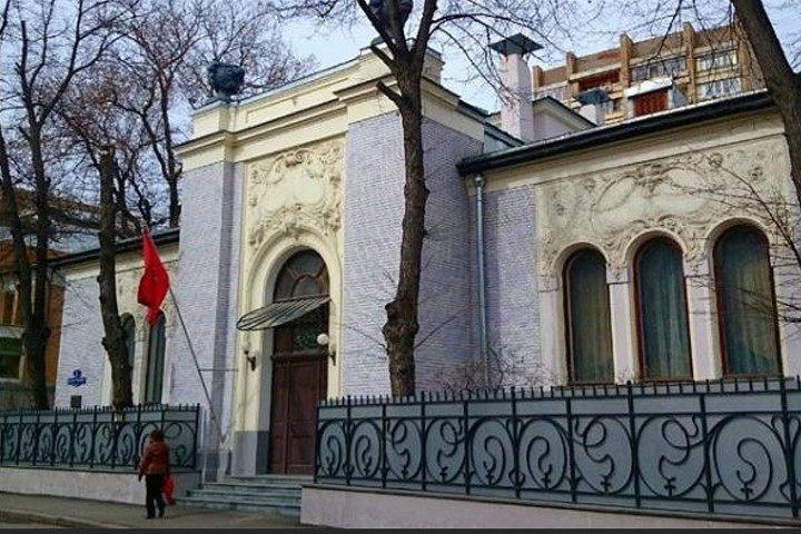 سفارة المملكة بموسكو توضح حقيقة إطلاق السلطات الروسية مذكرات اعتقال بحق طلاب مغاربة