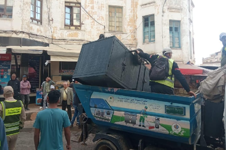 الفنيدق: السلطات المحلية تشن حملة لتحرير الملك العمومي