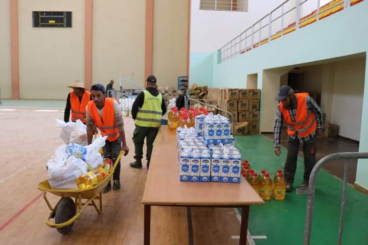 توزيع المساعدات الرمضانية في مدينة تاوريرت