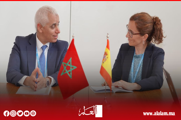 الاستعدادات لمونديال 2030 تجمع وزير الصحة المغربي بنظيرته الإسبانية في جنيف