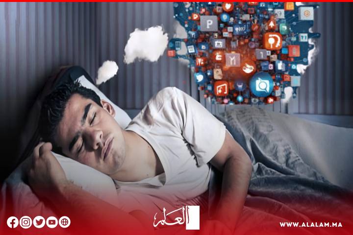 من الشاشة إلي السرير:استكشاف العلاقة بين وسائل التواصل الاجتماعي والأحلام المزعجة