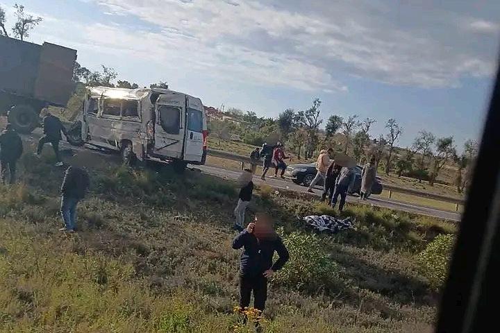 بوقنادل: قتلى وجرحى إثر انقلاب سيارة لنقل المستخدمين