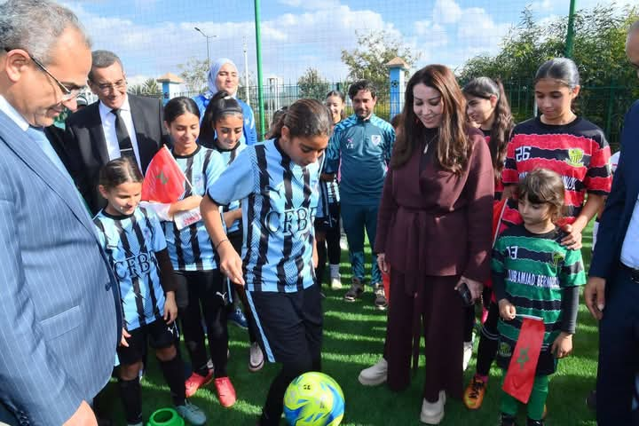 Près des stades ouvrent leurs portes aux jeunes de la province de Sidi Bernoussi