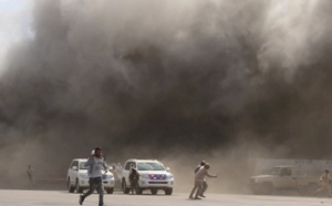 الحكومة اليمنية تطالب بالكشف عن مدبري تفجيرات عدن