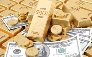ارتفاع قيمة الدولار يتسبب في هبوط أسعار الذهب لأقل مستوى
