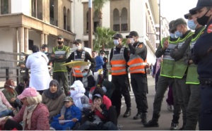 بالفيديو.. ذوو إعاقات بالبيضاء يحتجون ضد اضطهاد شركة للحافلات أمام ولاية الدار البيضاء