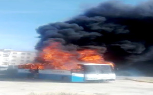 حادث "احتراق حافلة للنقل العمومي" بالمحطة الطرقية "يستنفر المسؤولين بسطات"