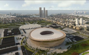 شاهد وضع آخر قطعة معدنية بالملعب الخرافي الذي سيحتضن نهائي مونديال قطر 2022
