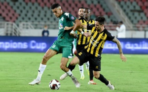 الرجاء العالمي يحرز لقب كأس محمد السادس في مباراة مجنونة أمام الأتحاد السعودي