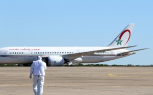 المغرب يعلق الرحلات الجوية من فرنسا وإليها بسبب كوفيد-19