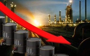 أسعار النفط تتراجع ومخاوف من تشديد نقدي وارتفاع المخزونات