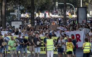 مظاهرات في جزيرة مايوركا الإسبانية احتجاجا على السياحة المفرطة