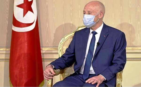 غموضٌ حول رواية محاولة تسميم الرئيس التونسي
