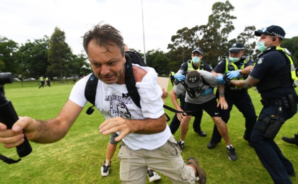 احتجاجات واشتباكات مع الشرطة في أستراليا "رفضا للتطعيم ضد كورونا"