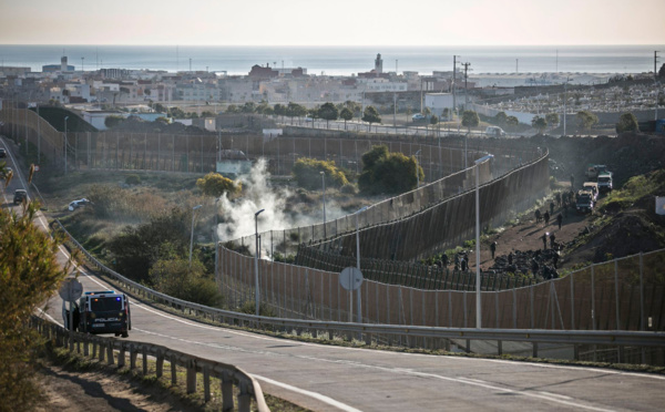 مدريد تكتوي بالغزوات العنيفة للمهاجرين على الثغور المغربية المحتلة