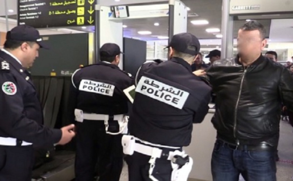 توقيف زوجين برازيليين في مطار مراكش بتهمة تهريب الكوكايين