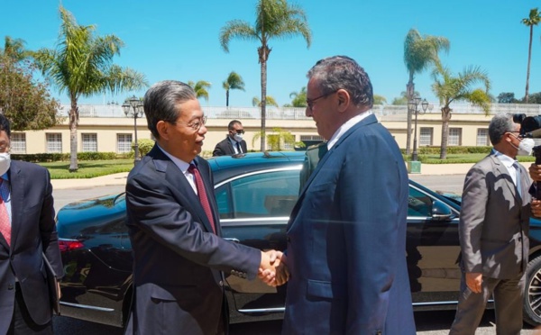 أخنوش يبحث مع وفد صيني سبل تعزيز التعاون بين البلدين