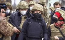 فيديو.. روسيا تجلي مواطنيها من مناطق الصراع المحتدم مع أوكرانيا