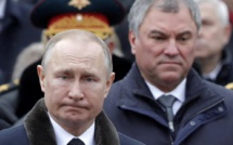 زيلينسكي يدعو الاتحاد الأوروبي لاستخدام سلاح "سويفت" ضد روسيا